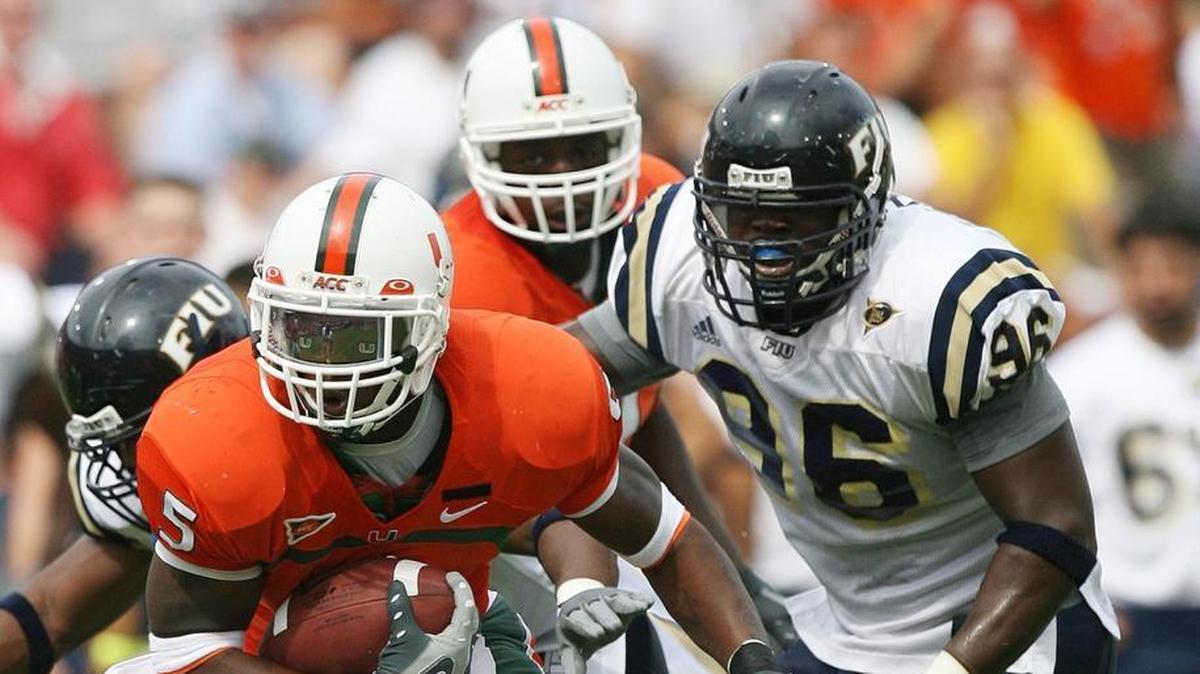 UM plays FIU at the Orange Bowl in Miami in 2007.