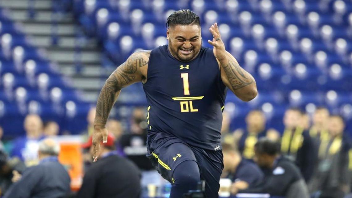 Utah offensive guard Isaac Asiata competes in the 40-yard dash at the 2017 NFL football scouting combine Friday, March 3, 2017, in Indianapolis.