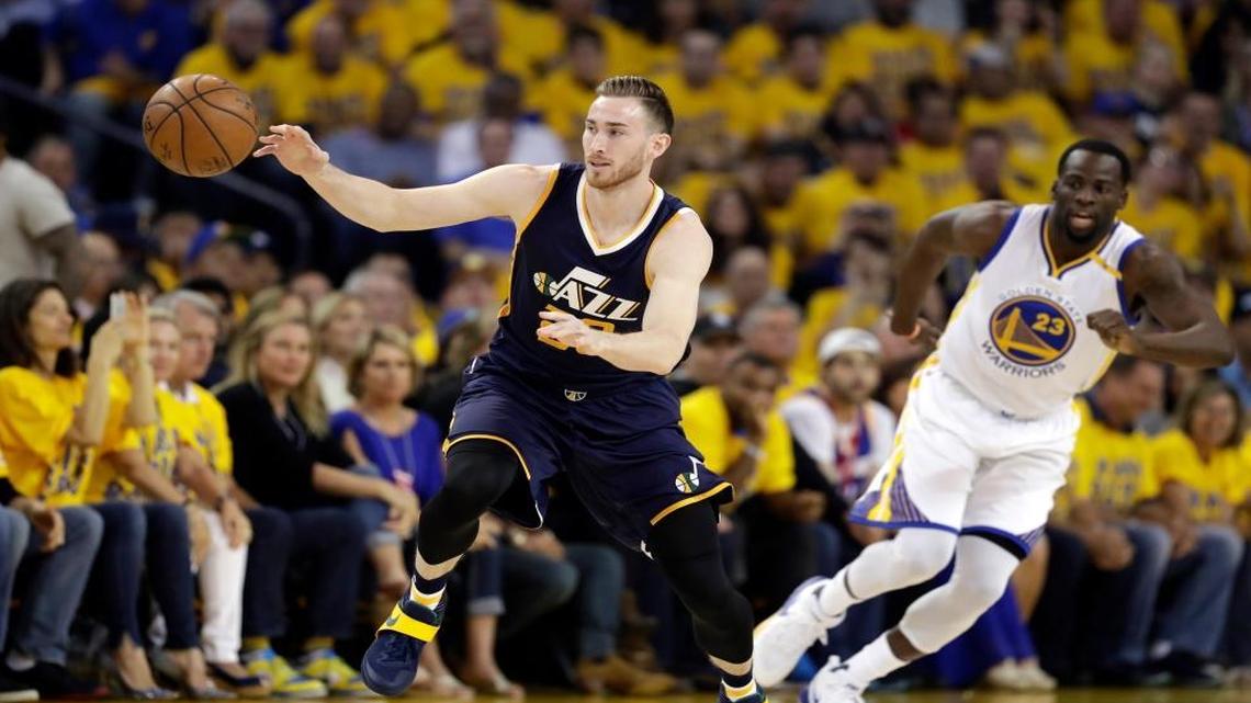 Utah Jazz's Gordon Hayward, left, during the first half in Game 2 of an NBA basketball second-round playoff series next to Golden State Warriors' Draymond Green (23) , Thurs., May 4, 2017, in Oakland, Calif.