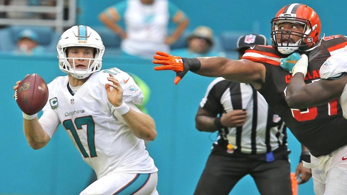 Ryan Tannehill, above, has five interceptions this season, but so does the Dolphins’ opposing quarterback Sunday, the Titans’ Marcus Mariota. So whichever mistake-prone quarterback plays the cleanest game likely will win.