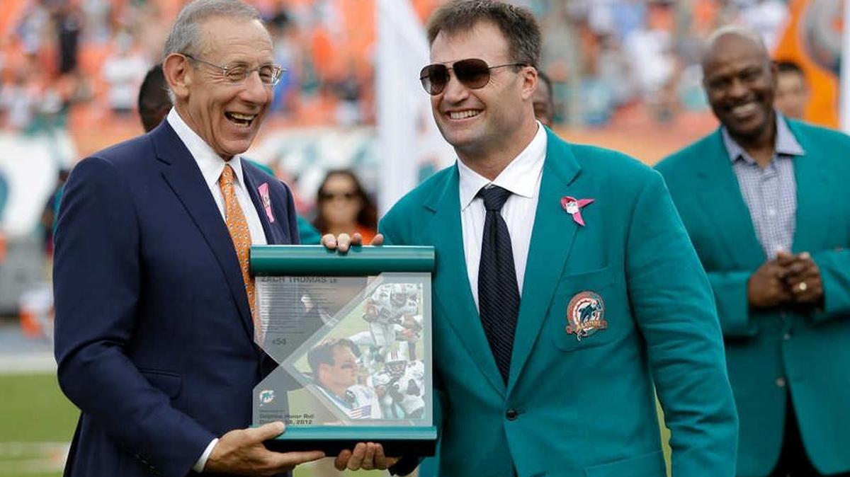 Former Dolphin Zach Thomas, being inducted onto the club’s Honor Roll by owner Stephen Ross in 2012, is a Pro Football Hall of Fame semifinalist.