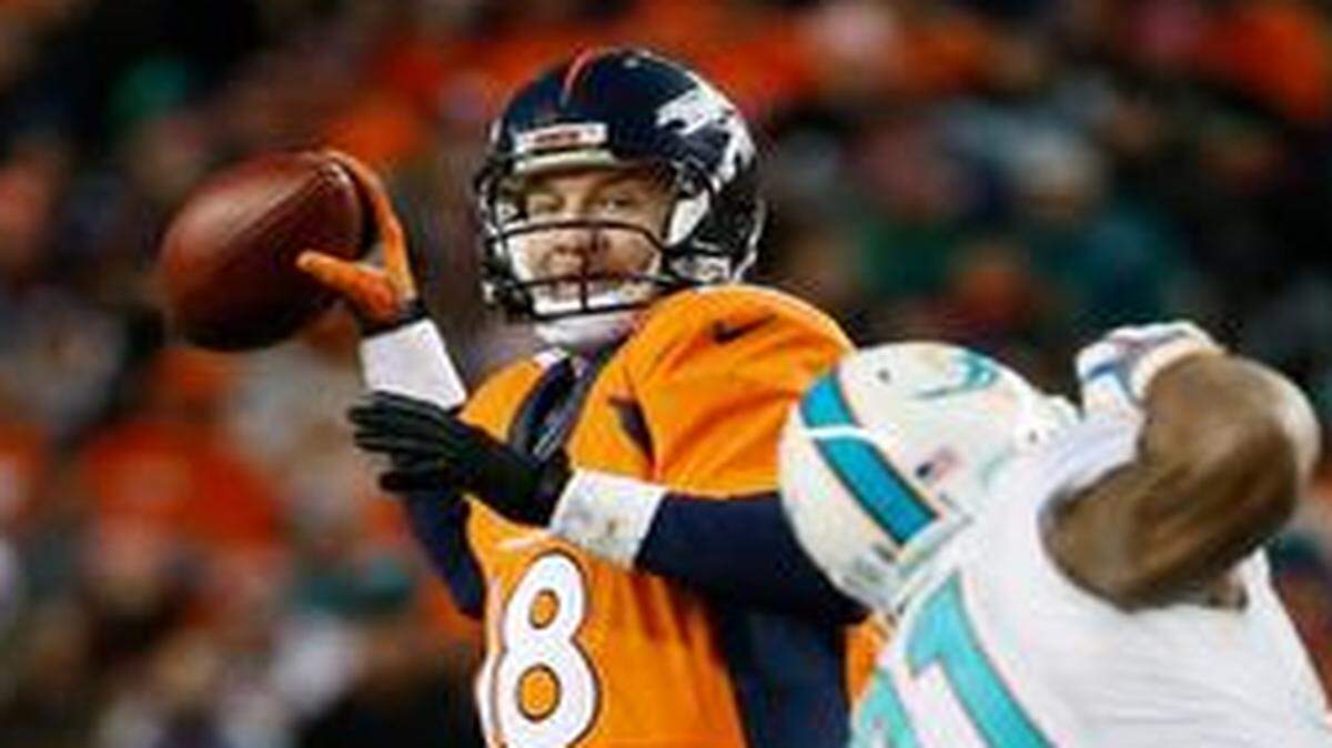 
Broncos quarterback Peyton Manning 

