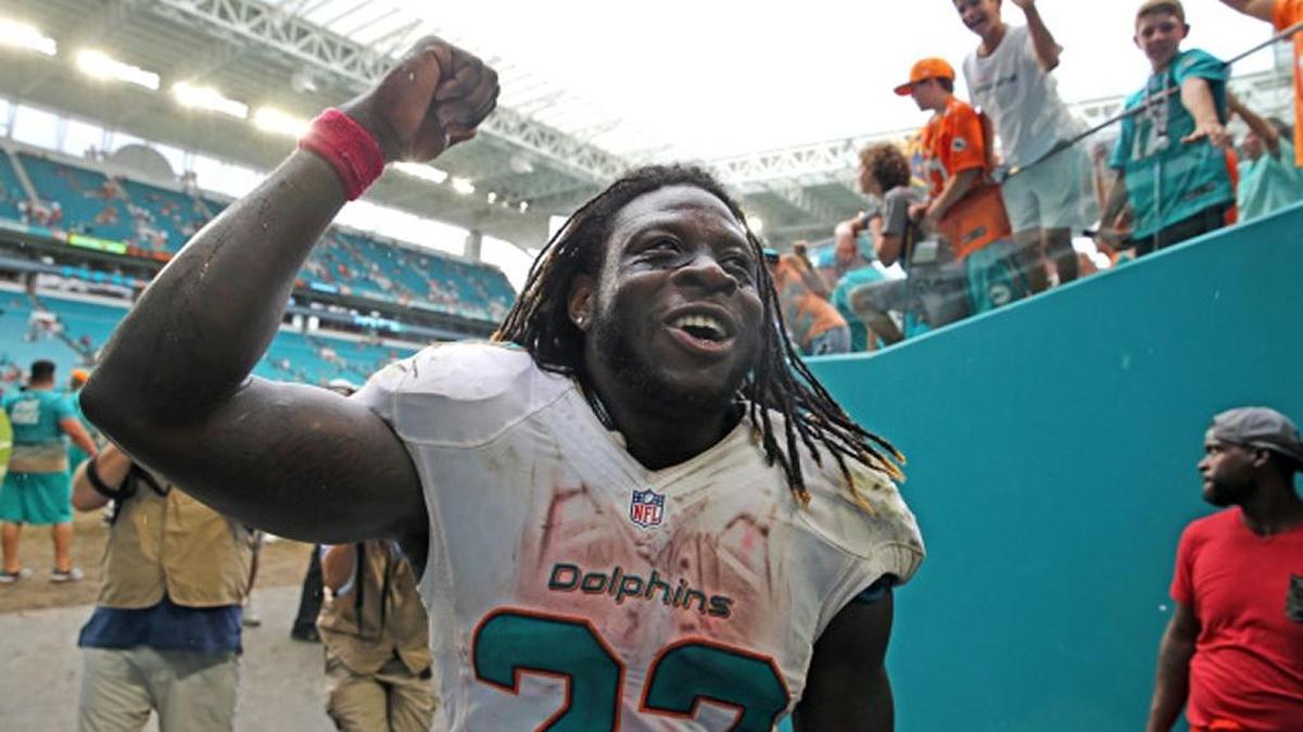 Getting running back Jay Ajayi untracked and celebrating again will be instrumental if the Dolphins are to upset the Titans in Miami’s home opener Sunday.