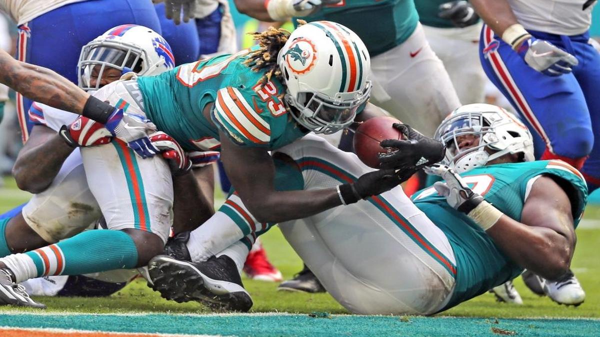 Dolphins running back Jay Ajayi is coming off back-to-back 200-yard games but will face a Jets run defense ranked No. 1 in the NFL, yielding 74 yards per game and 3.3 yards per carry.