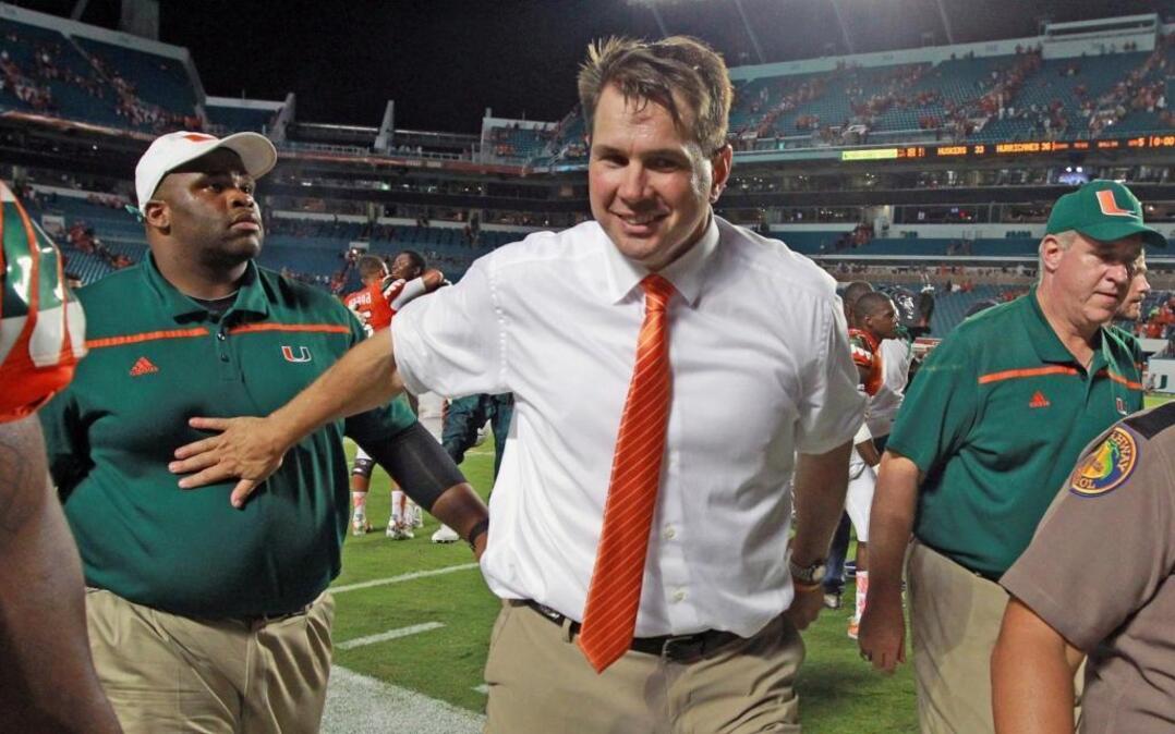 
Miami Hurricanes coach Al Golden leaves the field after defeating Nebraska Cornhuskers 36-33, at Sun Life Stadium in Miami Gardens, Florida, September 19, 2015.


