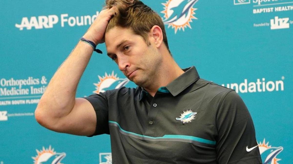 Here’s the picture that summarizes the season for the Dolphins and their pricey one-year QB rental. But they’ll go out a winner Sunday, predicts Greg Cote.