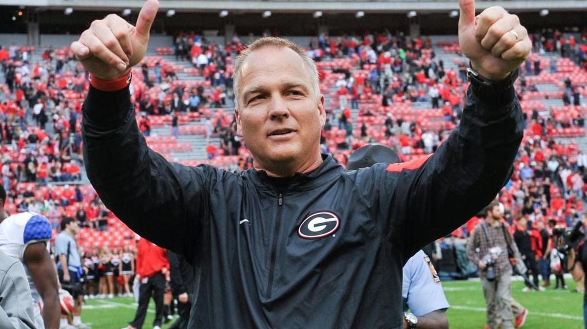 Former Georgia head coach Mark Richt will become the new coach at the University of Miami, his alma mater.