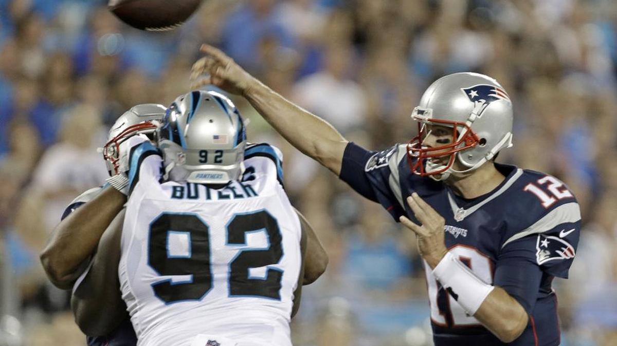 Tom Brady couldn’t beat Carolina on Sunday, but he’s beating the field in the Herald’s NFL quarterback season rankings through Week 4.