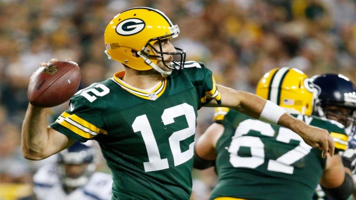 
Green Bay Packers' Aaron Rodgers during the first half of an NFL football game against the Seattle Seahawks Sunday, Sept. 20, 2015, in Green Bay, Wis. 
