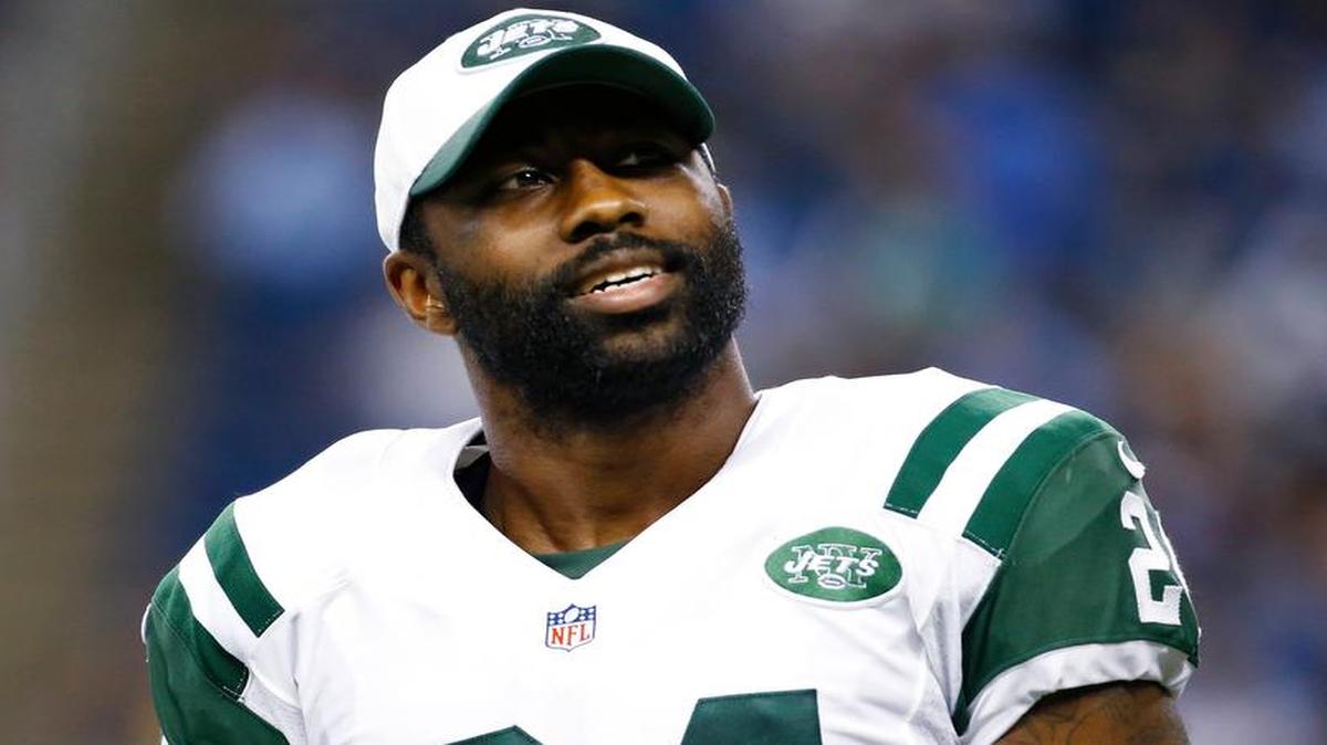 New York Jets cornerback Darrelle Revis will probably make it hard on the Patriots, his old team, but New England should still come out on top in Sunday’s AFC East showdown.