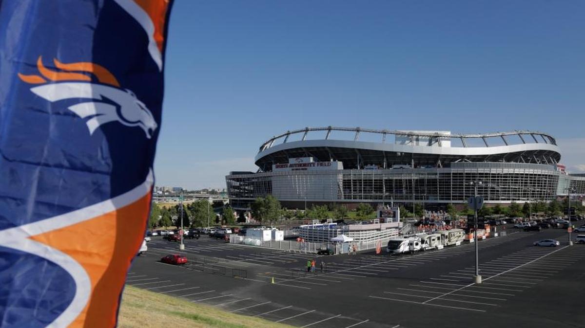Carolina Panthers travel to Denver’s Sports Authority Field at Mile High to take on the Broncos for a Super Bowl 50 rematch to open the 2016 NFL season.