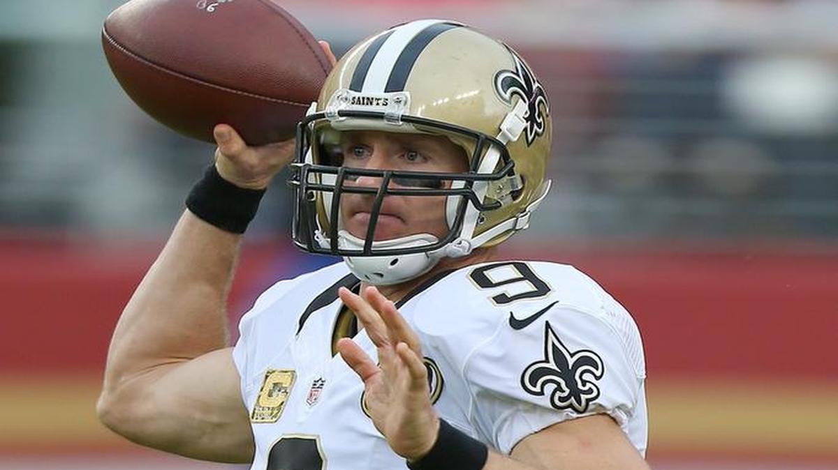 New Orleans Saints quarterback Drew Brees (9) in action against the San Francisco 49ers during an NFL football game Sunday, Nov. 6, 2016, in Santa Clara, CA.