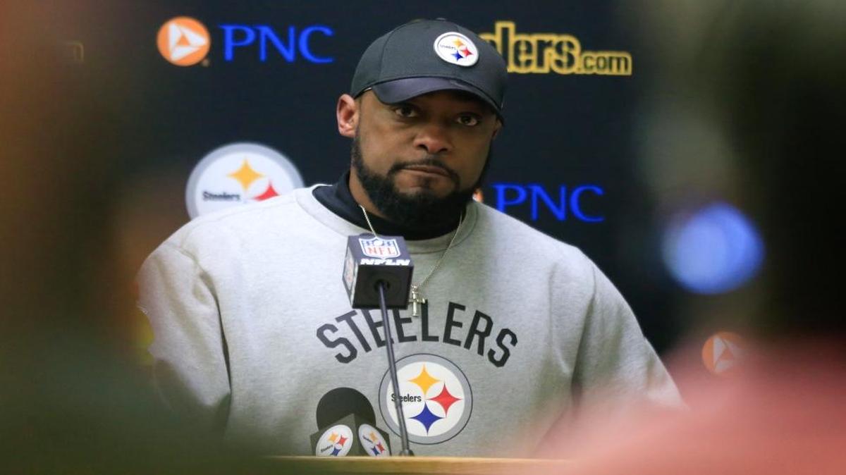 Pittsburgh Steelers head coach Mike Tomlin speaks a news conference after an NFL divisional playoff football game against the Kansas City Chiefs Sun., Jan. 15, 2017, in Kansas City, Mo. The Steelers won 18-16.
