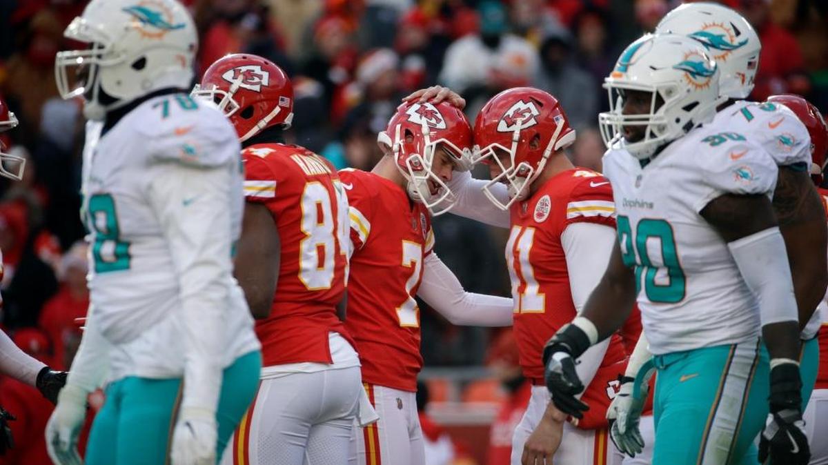 Kansas City Chiefs kicker Harrison Butker (7) is congratulated by quarterback Alex Smith (11) after he scored a field goal during the first half of an NFL football game against the Miami Dolphins in Kansas City, Mo., Sunday, Dec. 24, 2017.