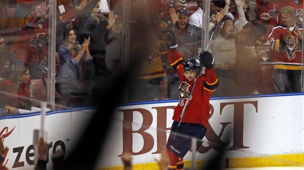 Florida Panthers center Aleksander Barkov (16) scores to tie the game in the third period as the Panthers host the New York Islanders for game 5 of the playoffs at the BB&T Center on Fri., April 22, 2016.