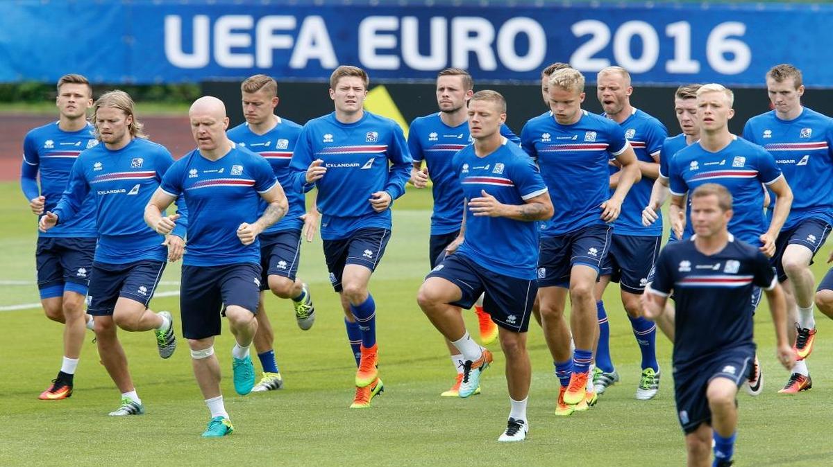Players attend a training session of Iceland's national soccer team at their base camp in Annecy, France, Thursday, June 30, 2016. Iceland will face France in a Euro 2016 quarterfinal match in Paris on Sunday, July 3, 2016.