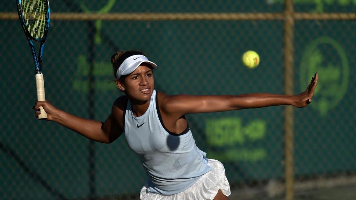 Whitney Osuigwe in action at the Orange Bowl International Tennis Championships at the Veltri Tennis Center in Plantation, Florida on Dec. 5, 2017.