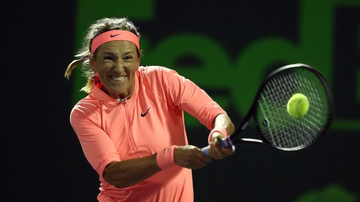 Victoria Azarenka hits a backhand against Madison Keys during Azarenka’s 7-6 (7-5), 2-0 victory when Keys retired with an injury on Thursday night at the Miami Open.