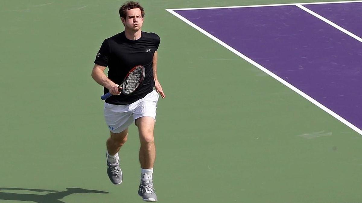 Andy Murray warms up during a morning practice at the Miami Open in Key Biscayne, Florida, on Tuesday, March 22, 2016.