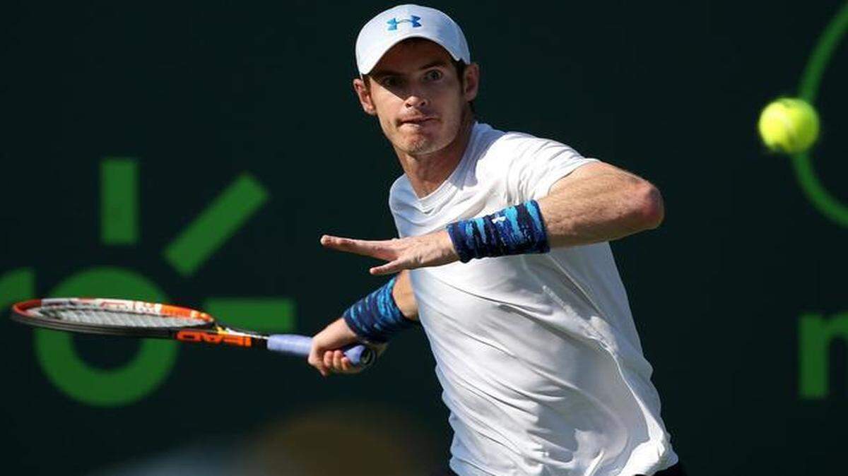 
There was a long line at the Itau Experience to get an autograph from Andy Murray. 
