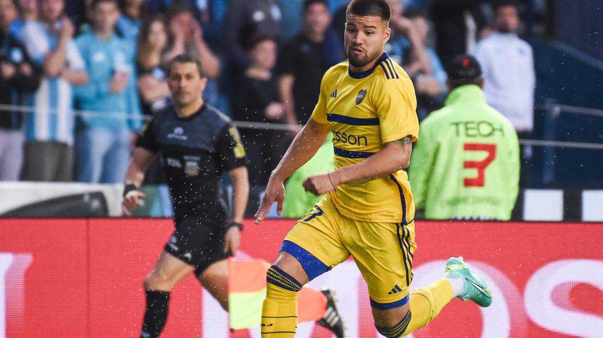 Marcelo Weigandt of Boca Juniors during the Liga Argentina match between Racing Club v CA Boca Juniors played at Presidente Peron Stadium on October 24, 2023 in Buenos Aires, Argentina. (Photo by Santiago Joel Abdala / pressinphoto / Sipa USA)PHOTO)
