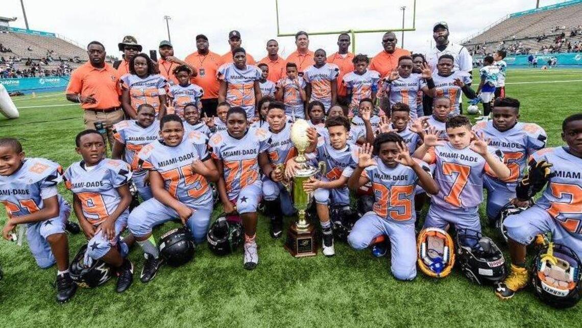 Miami teams beat Broward 4-2 in Dolphins youth all-star football games