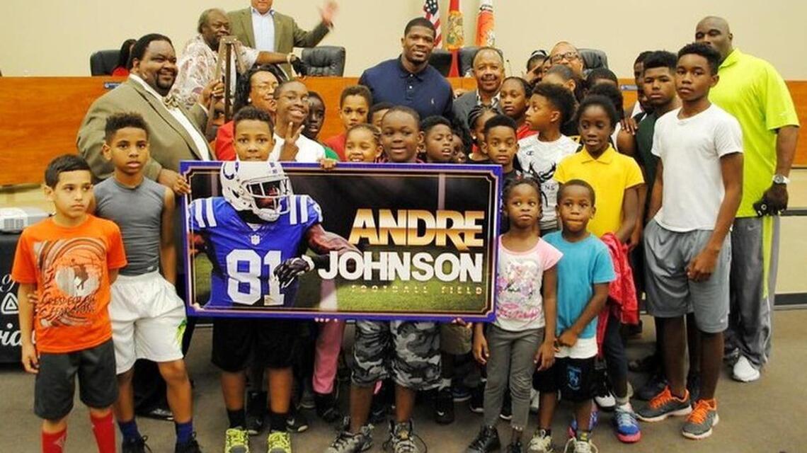 Miami football star Andre Johnson honored by Opa-locka